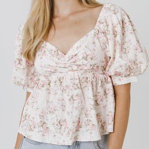 English Factory Textured Floral Top (NWT)